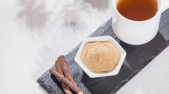 Tisane ou Thé constipation : Lequel choisir pour relancer le transit ?